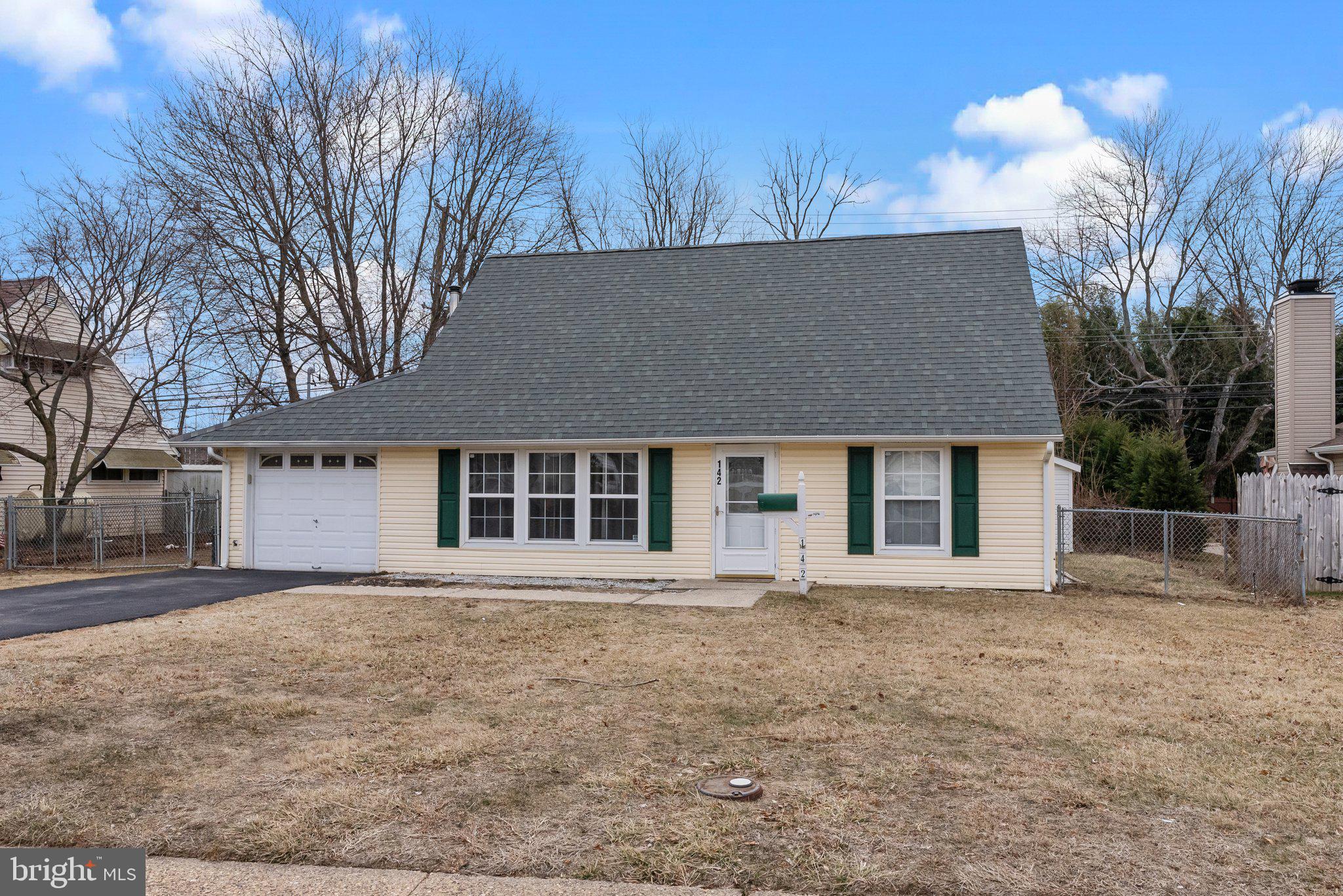142 Harmony Road Levittown, PA 19056 - Photo 1 of 22 Gallery Image 1