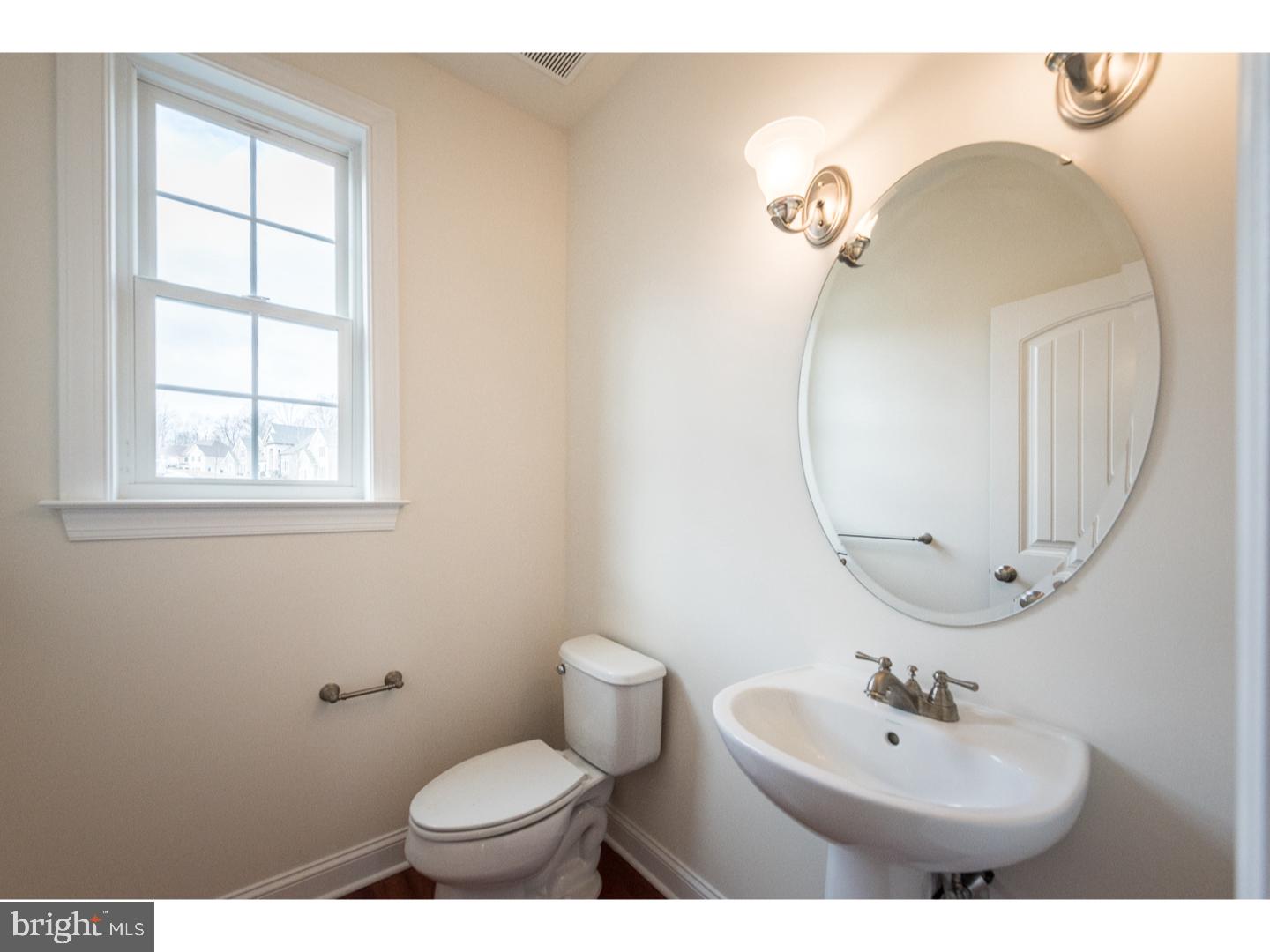 116 North Hillcrest Road Springfield, PA 19064 - Photo 12 of 24 Bathroom