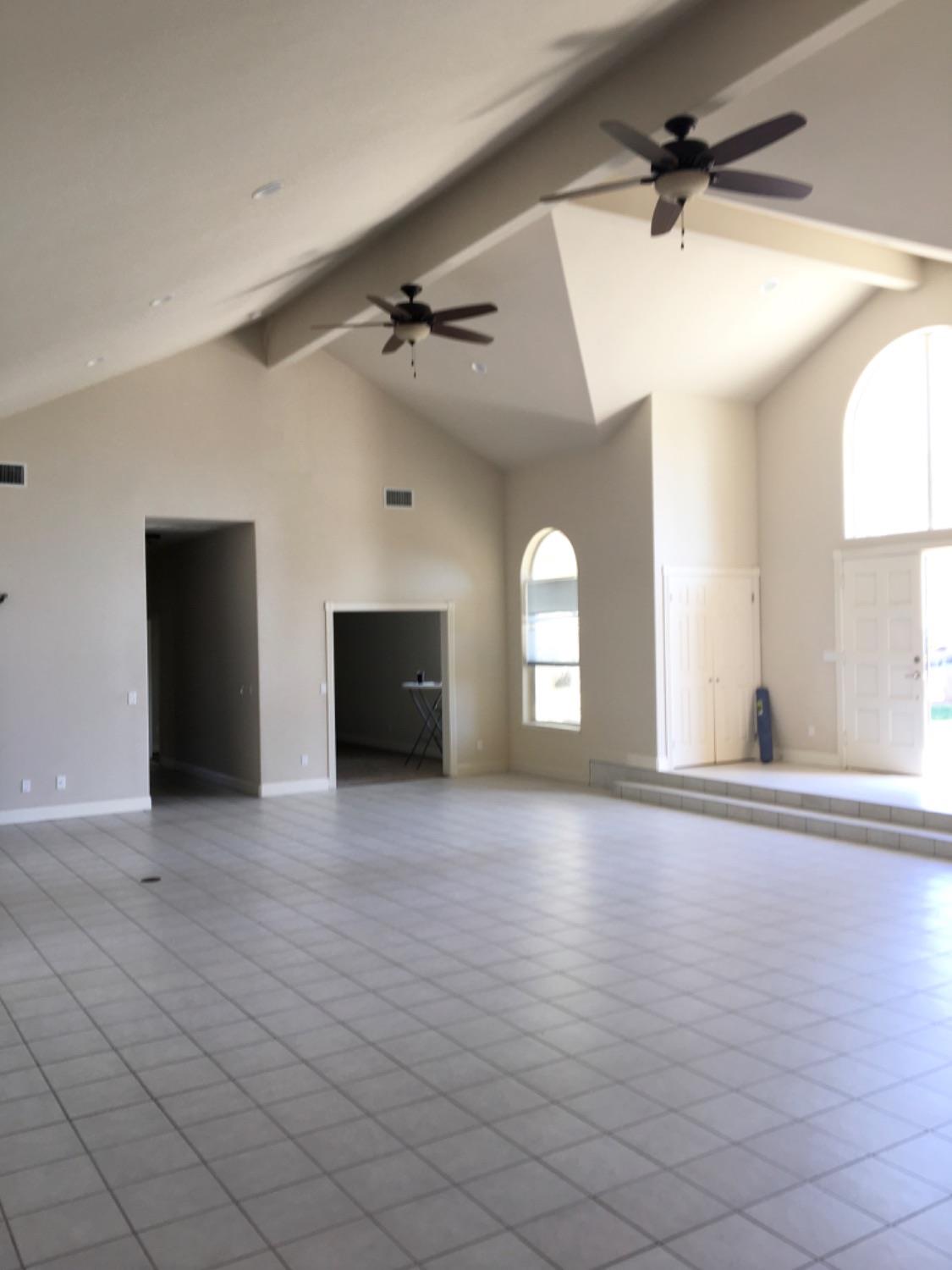 19440 Farallon Road Madera, CA 93638 - Photo 6 of 29 Gallery Image 6