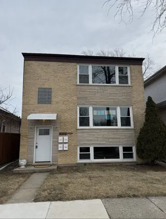 $1,800 | 323 22nd Avenue, Unit G, Bellwood, IL 60104