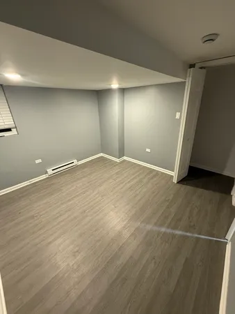 $1,800 | 323 22nd Avenue, Unit G, Bellwood, IL 60104