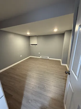 $1,800 | 323 22nd Avenue, Unit G, Bellwood, IL 60104