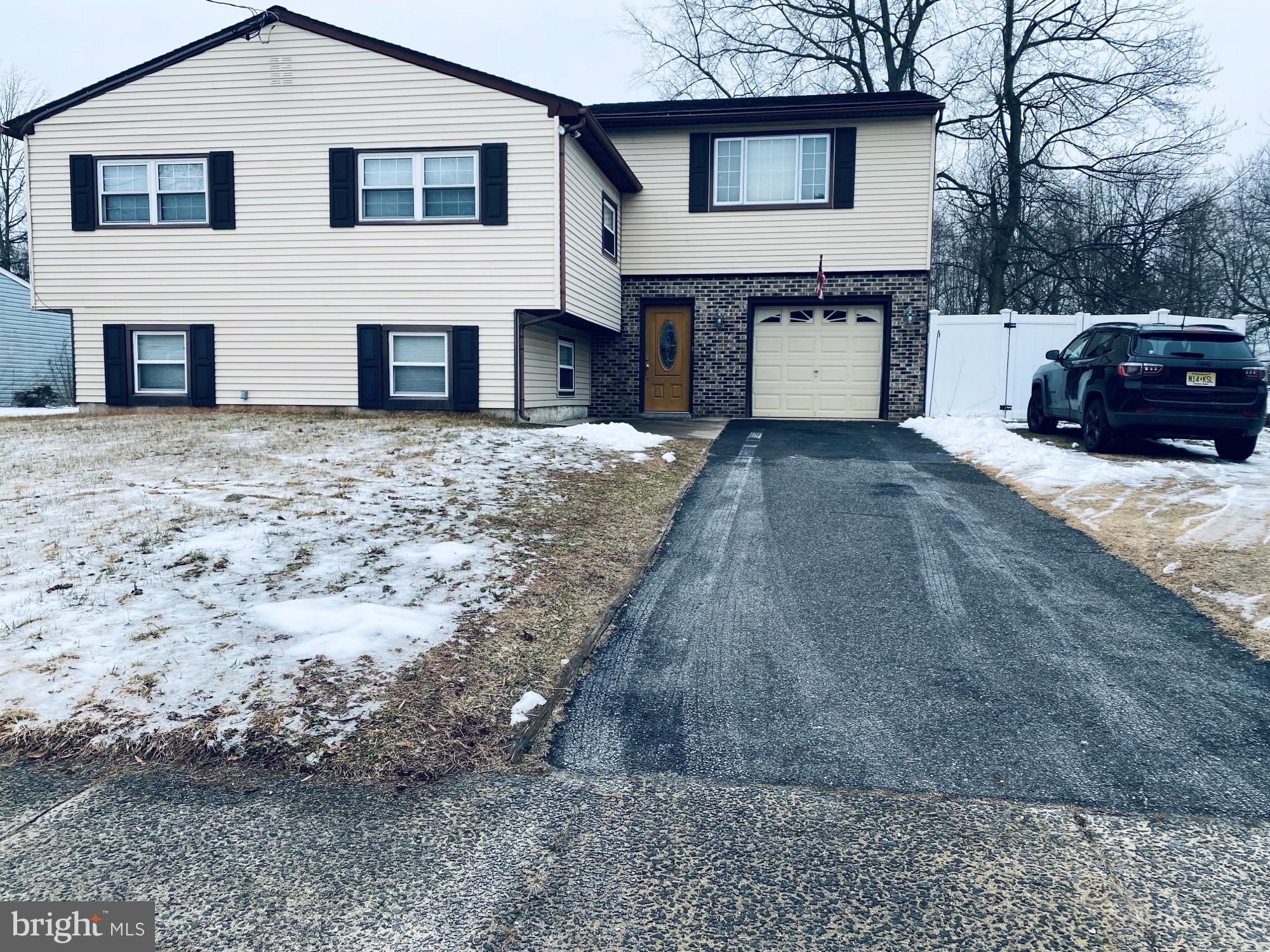 335 Meadowcroft Road West Deptford, NJ 08096 - Photo 1 of 23 Gallery Image 1