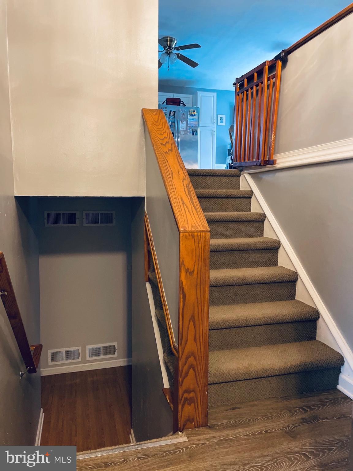 335 Meadowcroft Road West Deptford, NJ 08096 - Photo 6 of 23 Walking into the house