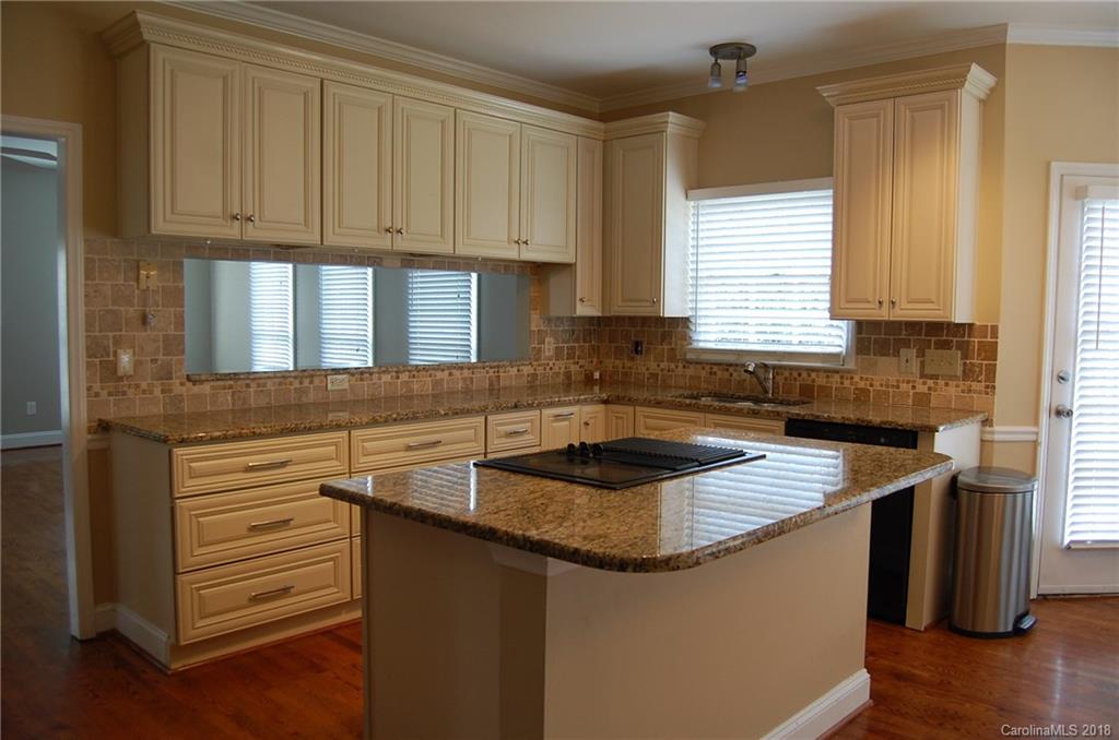 7403 Trotter Road Charlotte, NC 28216 - Photo 3 of 25 Gallery Image 3