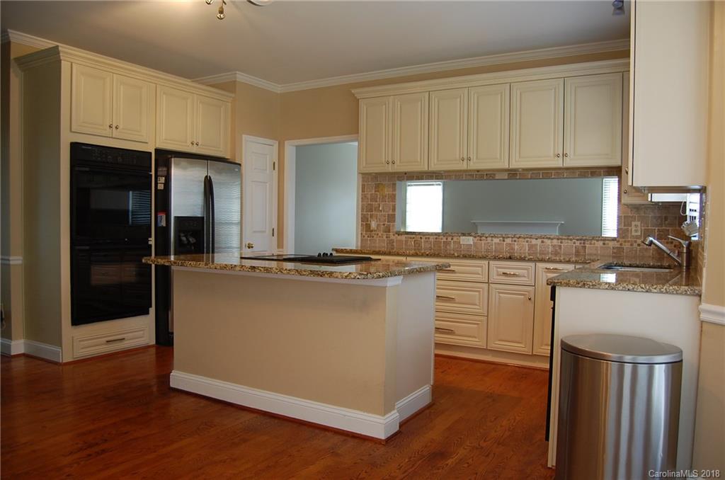 7403 Trotter Road Charlotte, NC 28216 - Photo 4 of 25 Gallery Image 4