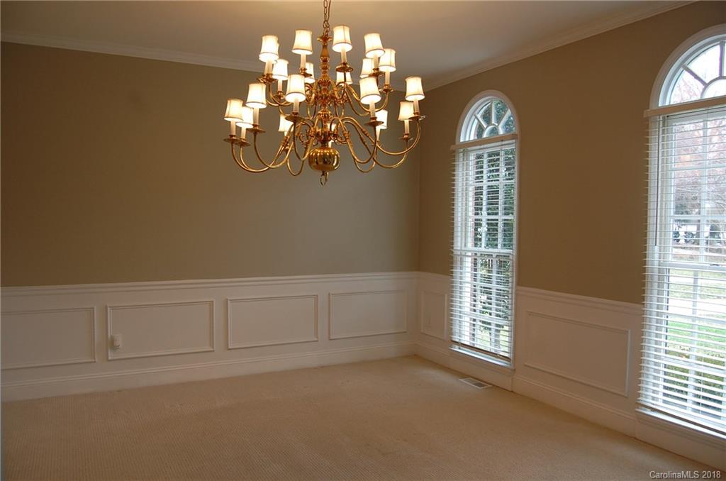 7403 Trotter Road Charlotte, NC 28216 - Photo 7 of 25 Gallery Image 7
