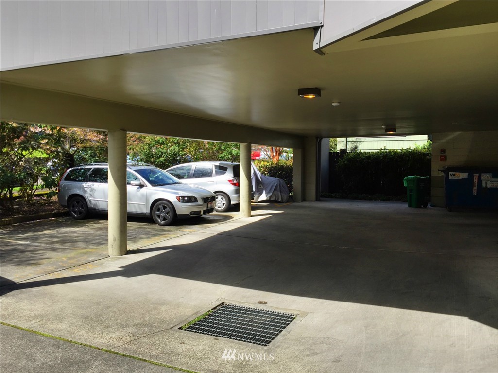 3929 Bridge Way North, Unit 101 Seattle, WA 98103 - Photo 18 of 18