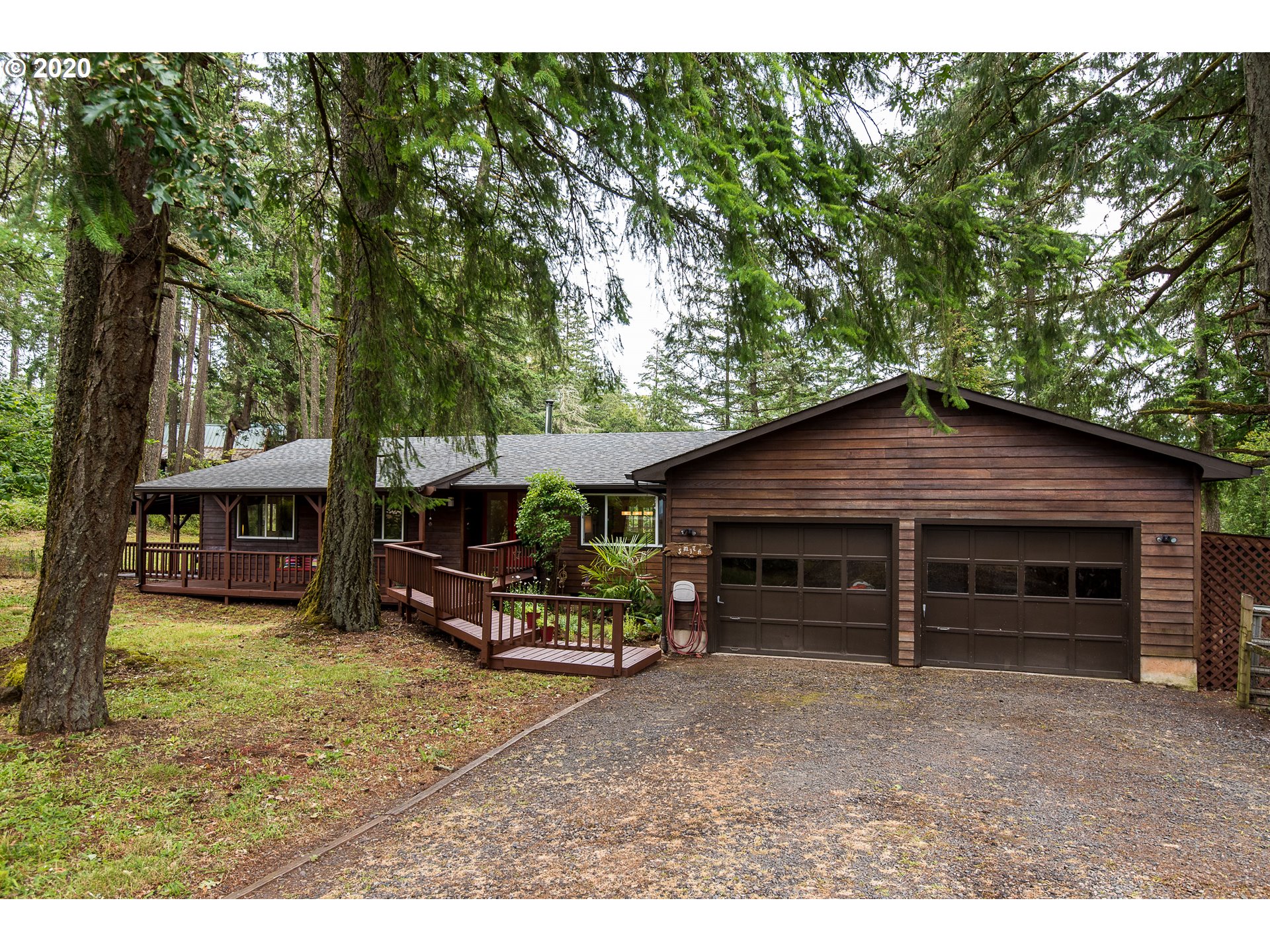 31360 Fox Hollow Road Eugene, OR 97405 - Photo 2 of 31 Gallery Image 2