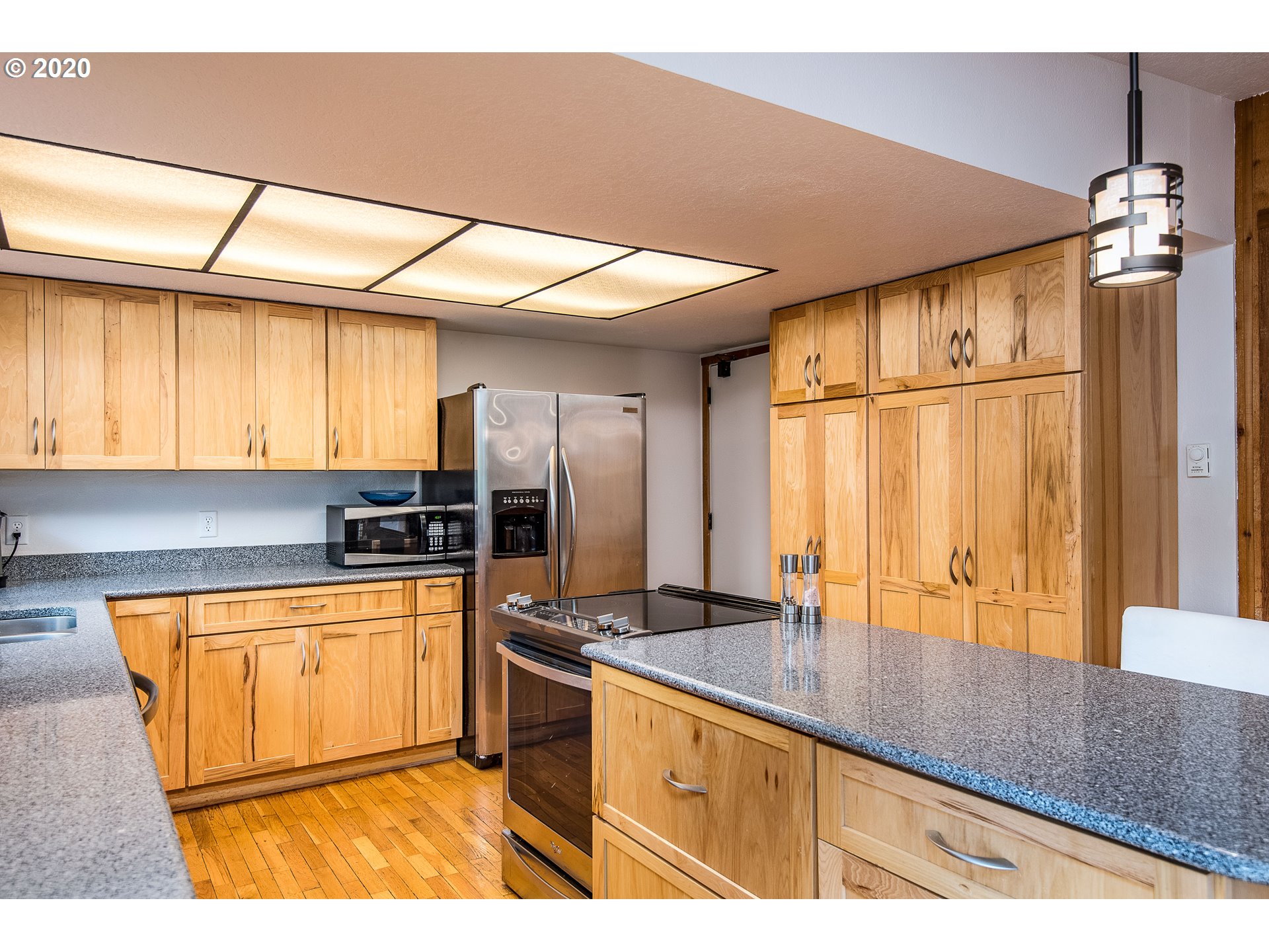 31360 Fox Hollow Road Eugene, OR 97405 - Photo 13 of 31 Gallery Image 13
