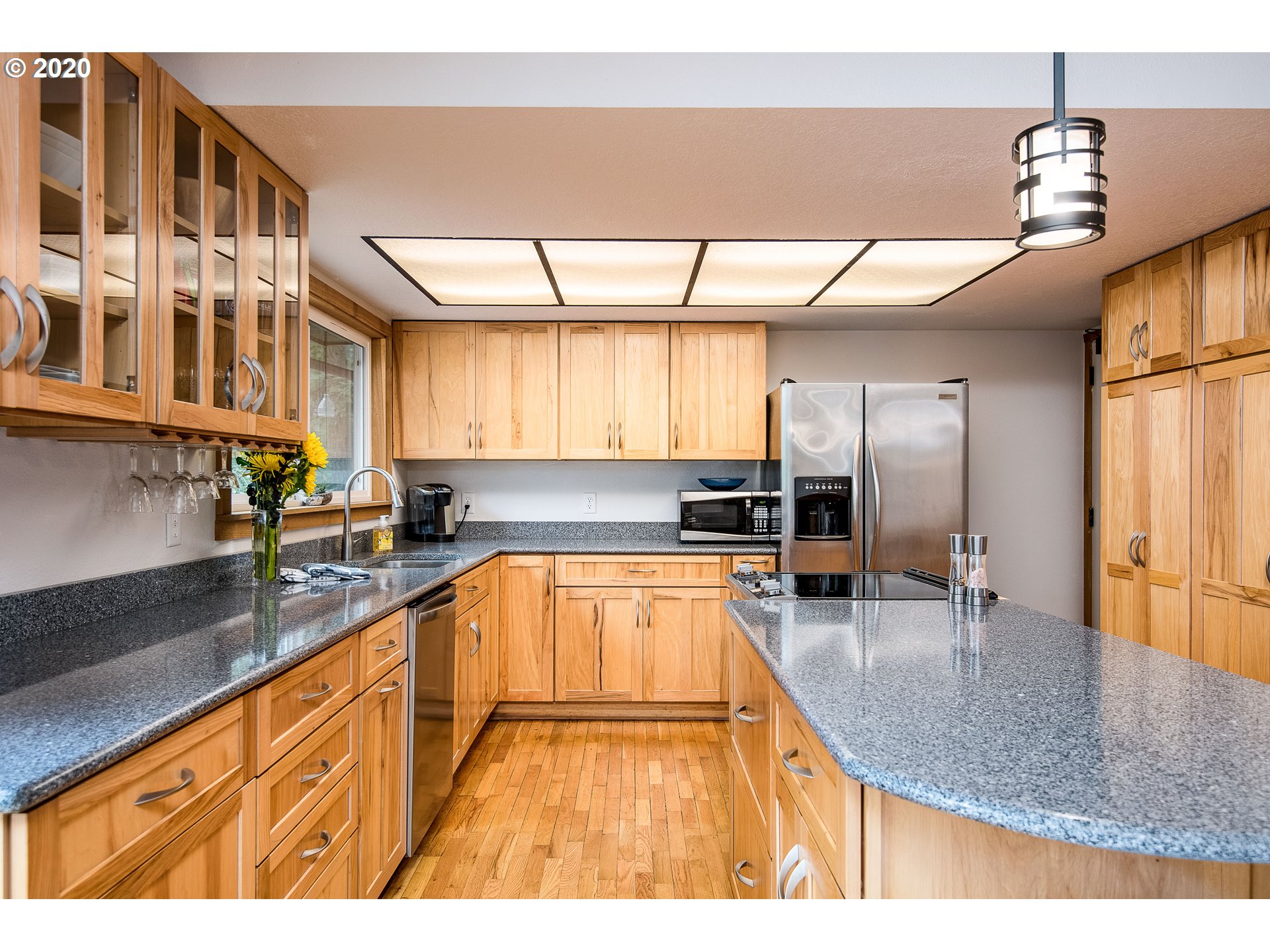 31360 Fox Hollow Road Eugene, OR 97405 - Photo 10 of 31 Gallery Image 10
