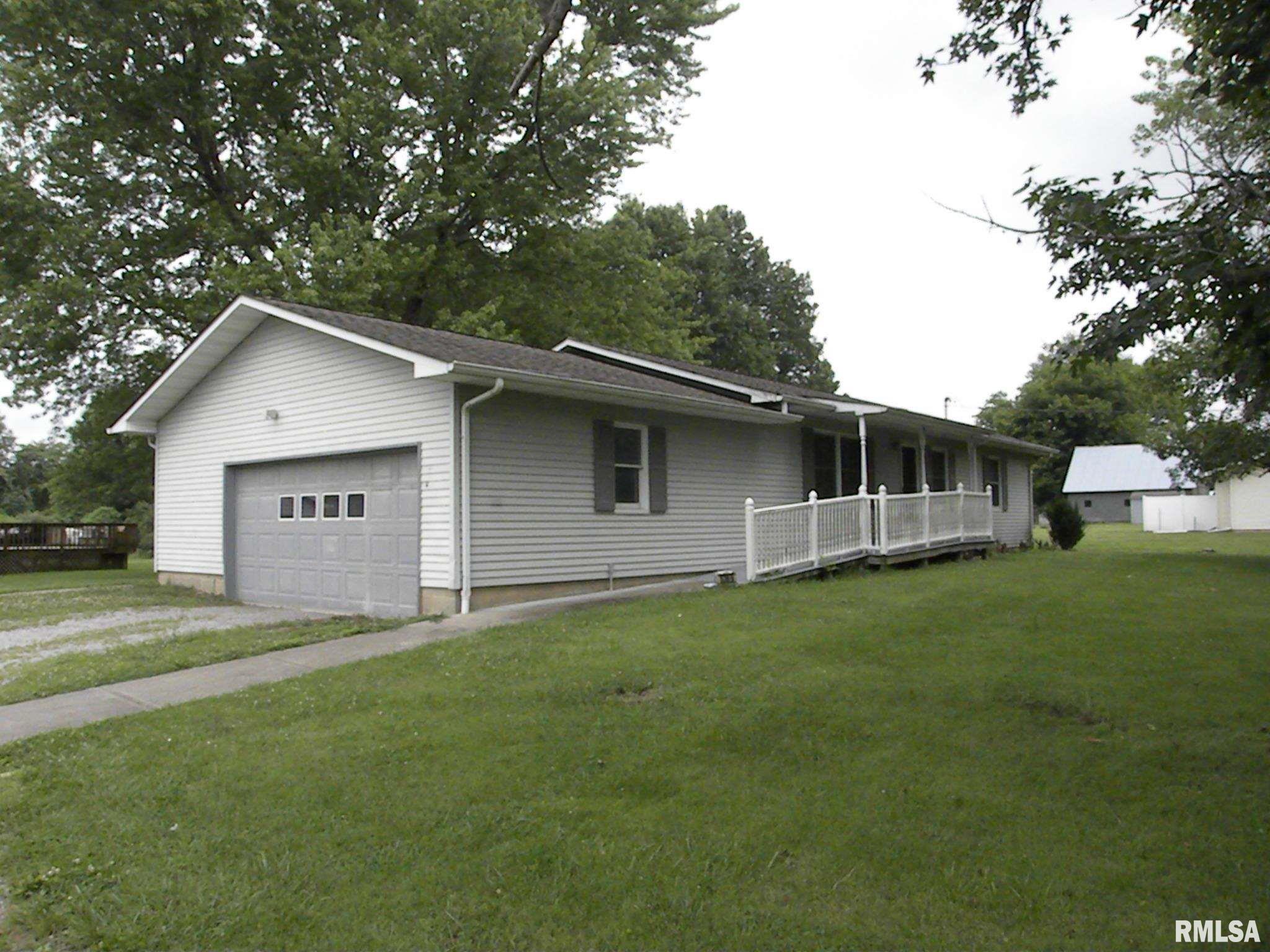 5369 Country Club Road Murphysboro, IL 62966 - Photo 2 of 17
