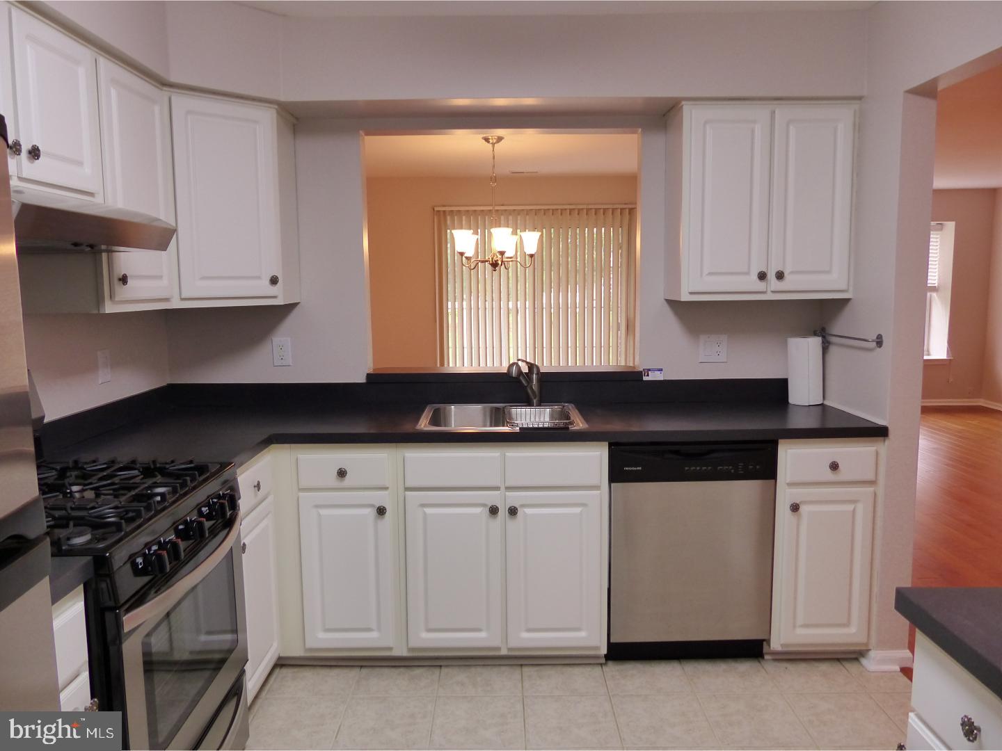 2606 Stokes Road Mount Laurel, NJ 08054 - Photo 7 of 23 Kitchen