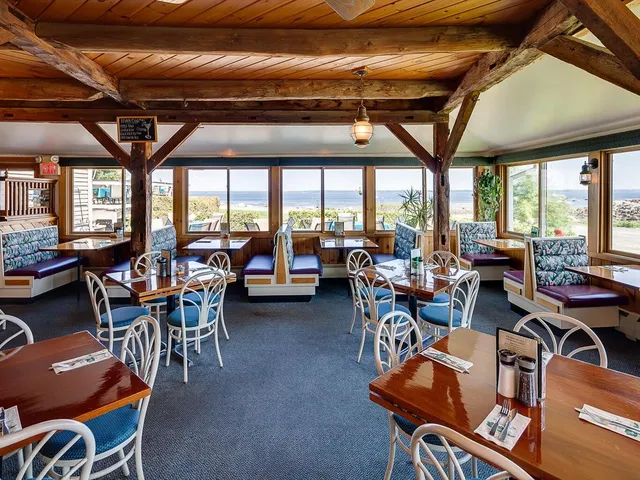 $1,190,000 | 2531 Atlantic Highway, Lincolnville, ME 04849