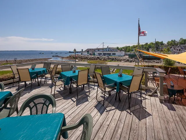 $1,190,000 | 2531 Atlantic Highway, Lincolnville, ME 04849