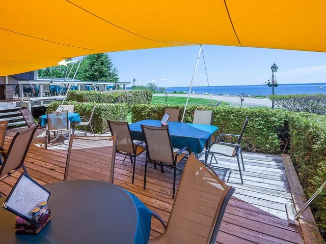 $1,190,000 | 2531 Atlantic Highway, Lincolnville, ME 04849