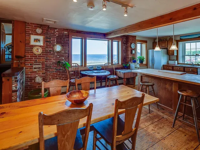 $1,190,000 | 2531 Atlantic Highway, Lincolnville, ME 04849