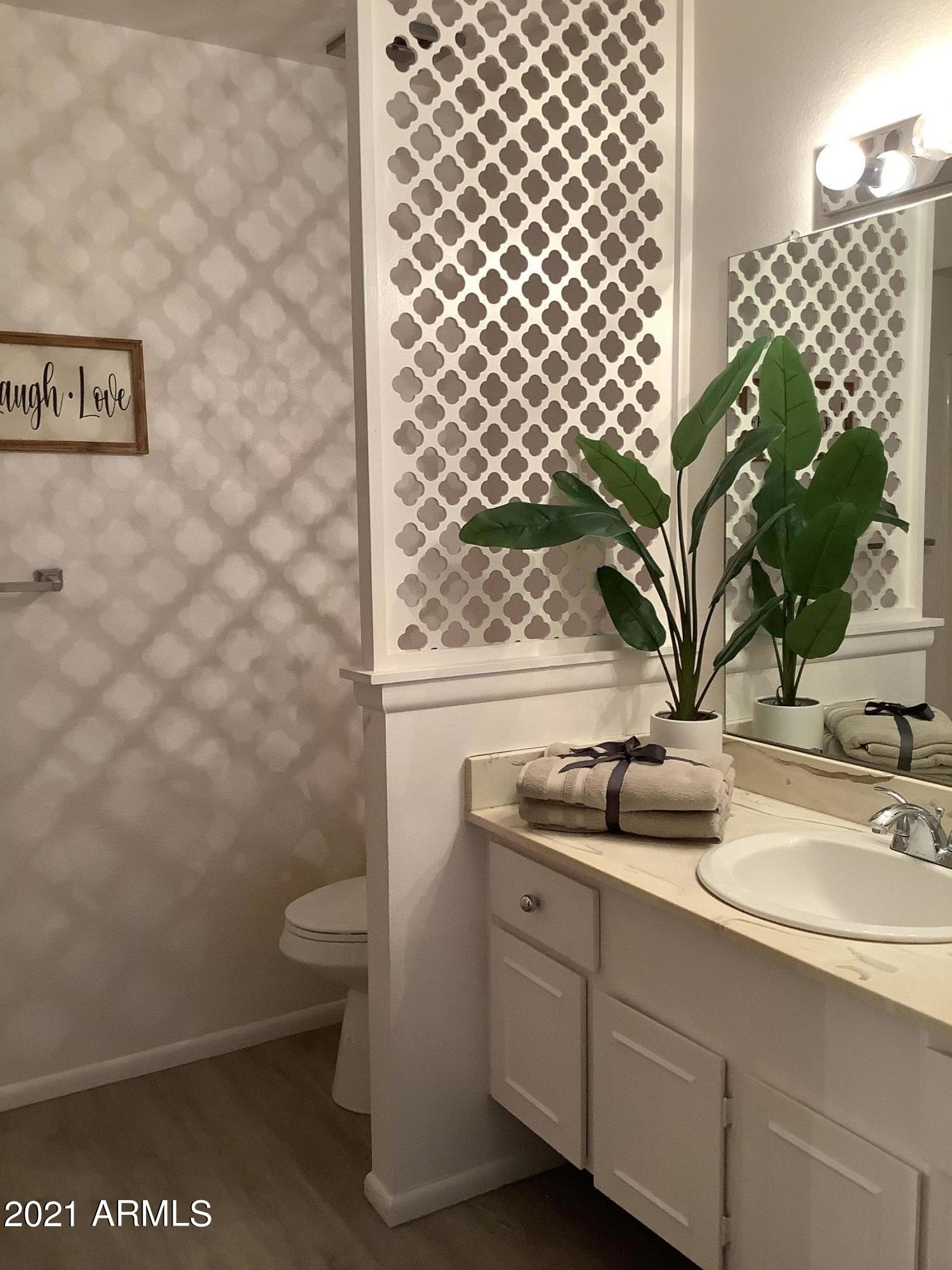 5101 North Granite Reef Road Scottsdale, AZ 85250 - Photo 12 of 23 Guest Bath