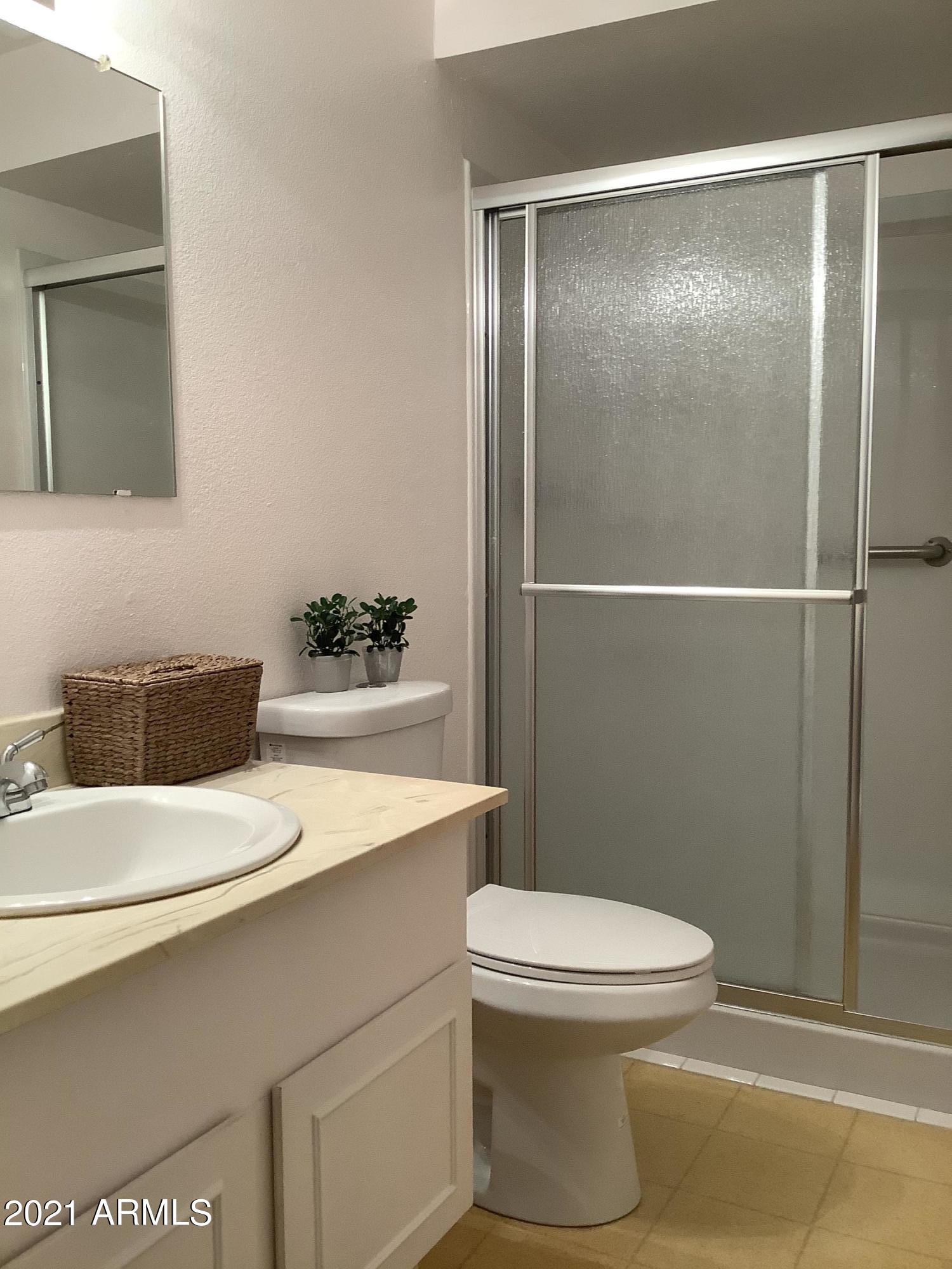 5101 North Granite Reef Road Scottsdale, AZ 85250 - Photo 10 of 23 Master Bath