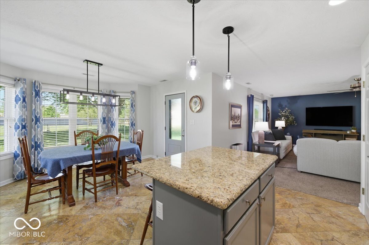 1816 Acorn Road Franklin, IN 46131 - Photo 12 of 25 Gallery Image 12