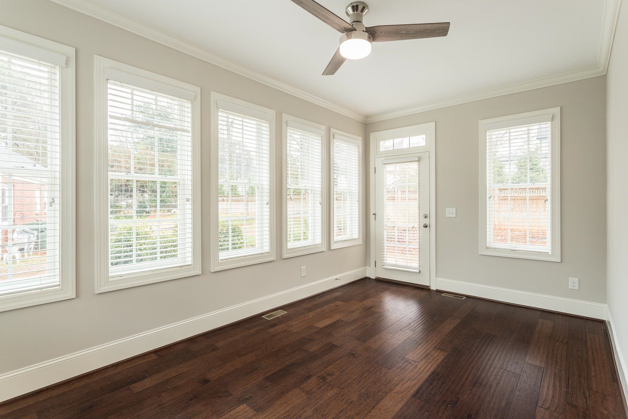 2801 Plumfield Place Raleigh, NC 27607 - Photo 5 of 19 Photo 5