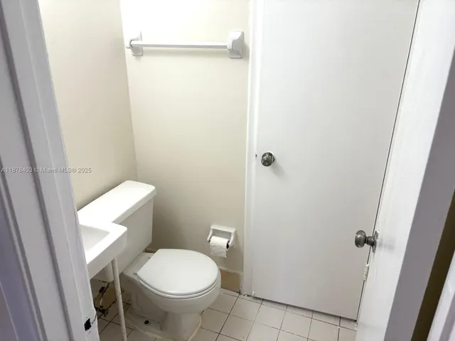 $2,150 | 566 Northwest 114th Avenue, Unit 203, Sweetwater, FL 33172