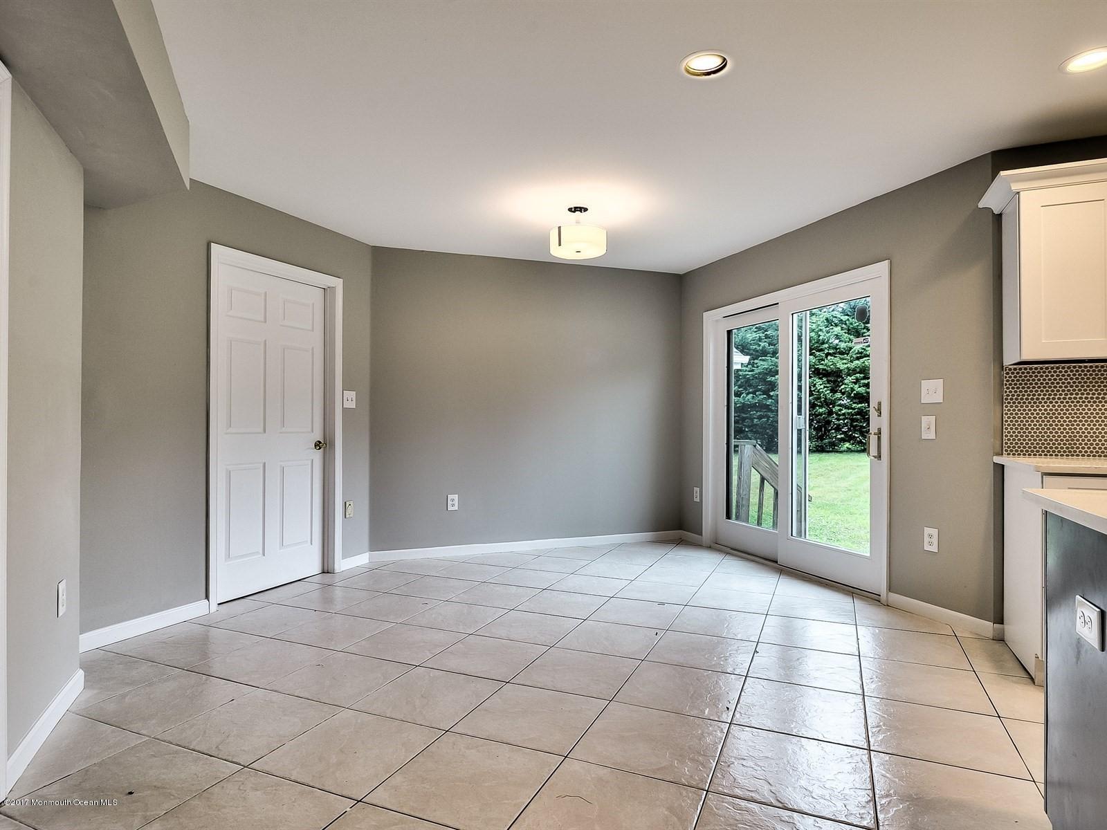 68 Mill Road Manalapan, NJ 07726 - Photo 11 of 28 011_Breakfast
