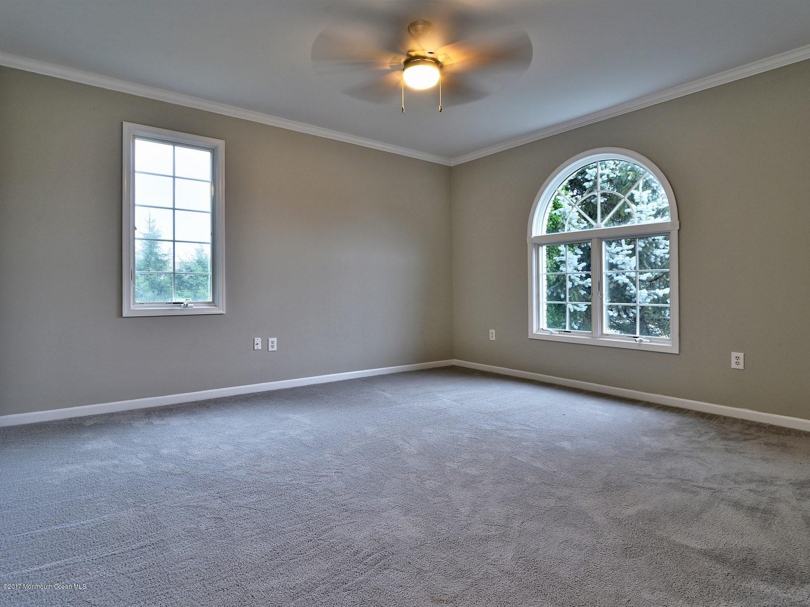 68 Mill Road Manalapan, NJ 07726 - Photo 3 of 28 003_Living