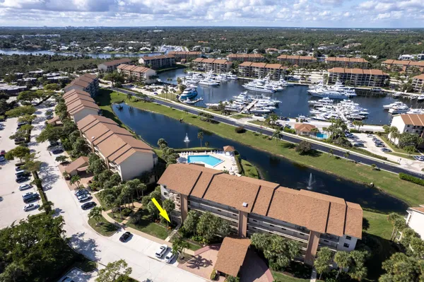 $549,000 | 601 Seafarer Circle, Unit 101, Jupiter, FL 33477