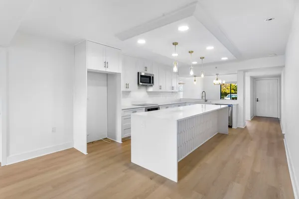 $549,000 | 601 Seafarer Circle, Unit 101, Jupiter, FL 33477