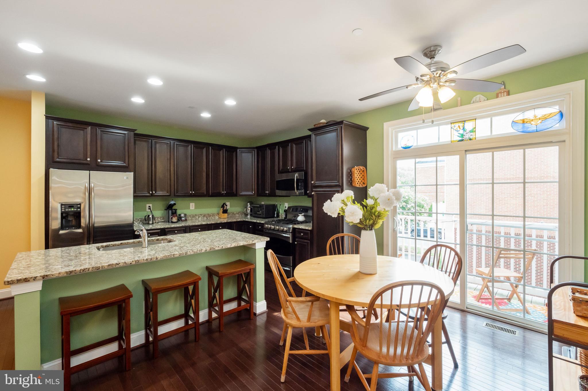 3909 Chain Bridge Road Fairfax, VA 22030 - Photo 3 of 46 Open kitchen