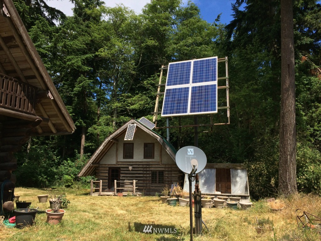 1185 Devries Road Oak Harbor, WA 98277 - Photo 2 of 25 Gallery Image 2