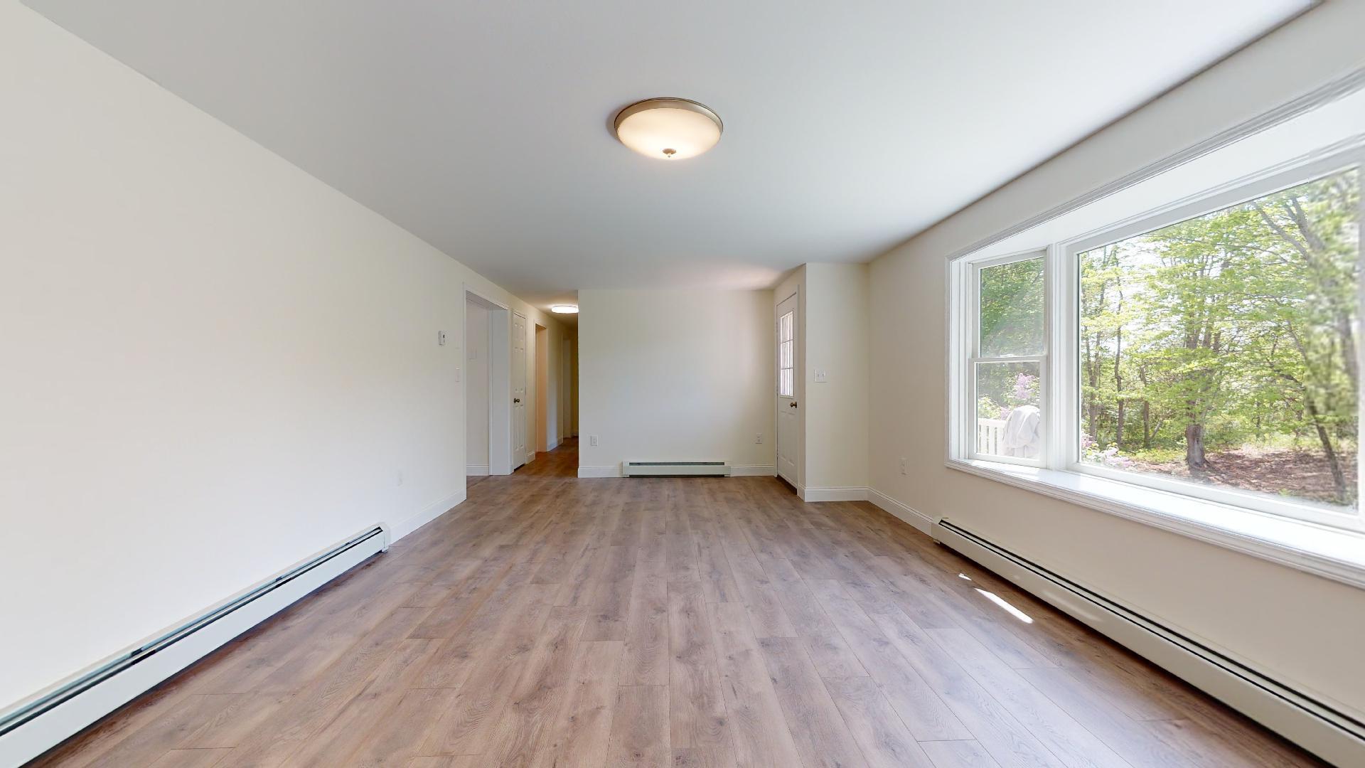123 Orchard Road Cumberland, ME 04021 - Photo 15 of 28 Living room