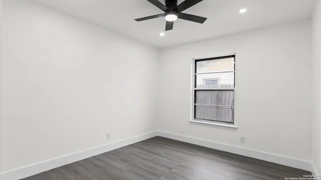 $259,900 | 221 Winn Avenue, Universal City, TX 78148