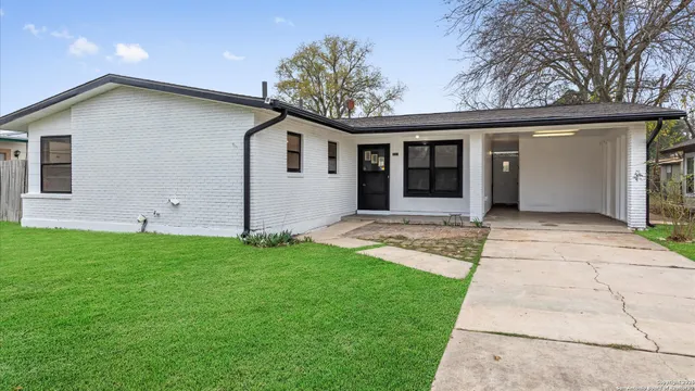 $259,900 | 221 Winn Avenue, Universal City, TX 78148