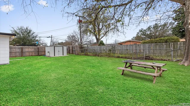 $259,900 | 221 Winn Avenue, Universal City, TX 78148