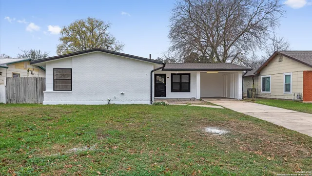 $259,900 | 221 Winn Avenue, Universal City, TX 78148