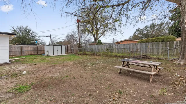 $259,900 | 221 Winn Avenue, Universal City, TX 78148