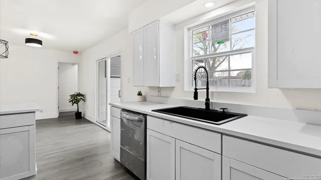 $259,900 | 221 Winn Avenue, Universal City, TX 78148