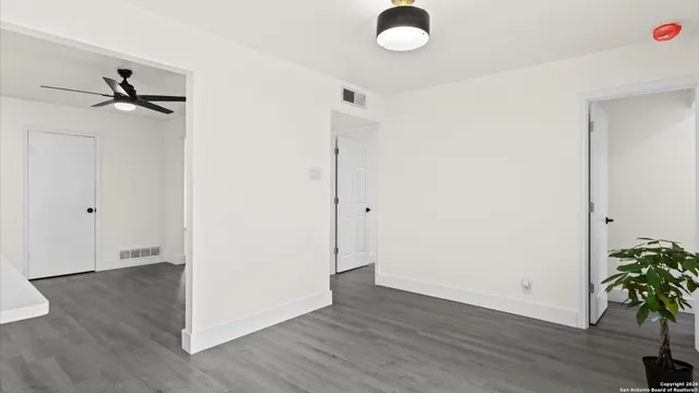 $259,900 | 221 Winn Avenue, Universal City, TX 78148