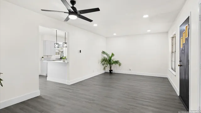 $259,900 | 221 Winn Avenue, Universal City, TX 78148