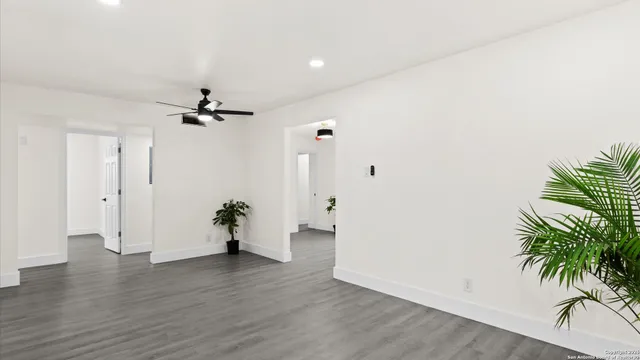 $259,900 | 221 Winn Avenue, Universal City, TX 78148