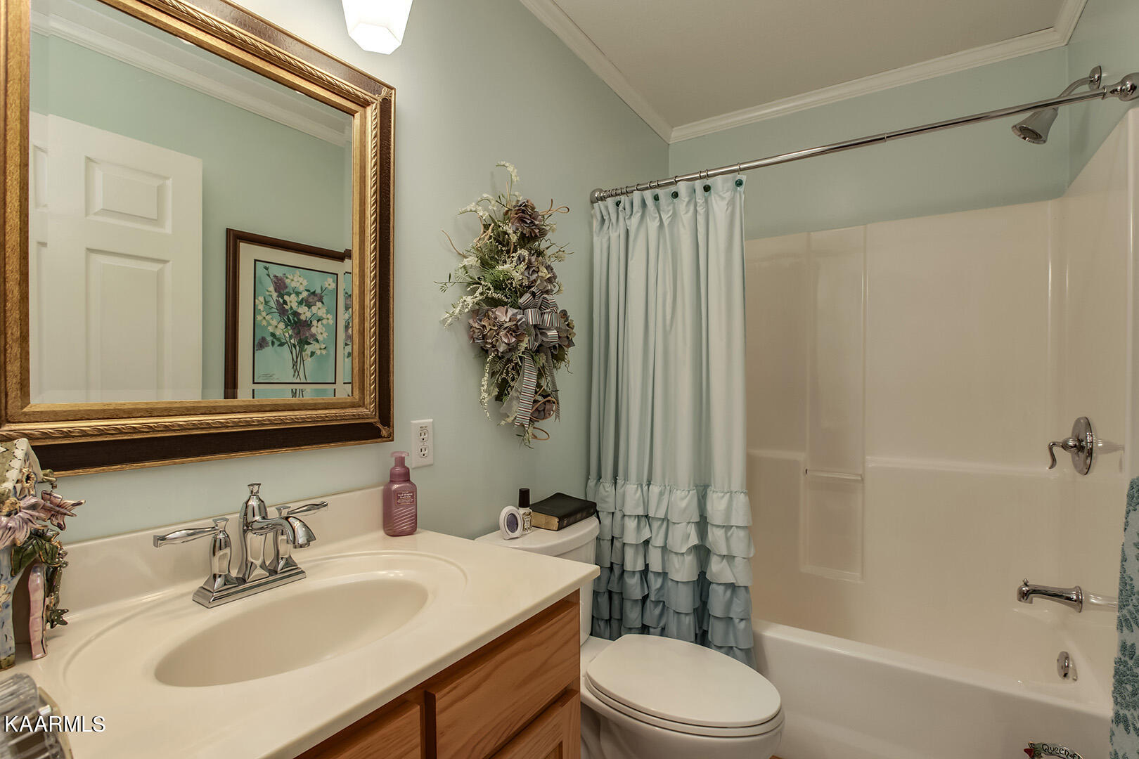 230 Robinson Lane Decatur, TN 37322 - Photo 42 of 52 42_RobinsonLane_230_GuestBath