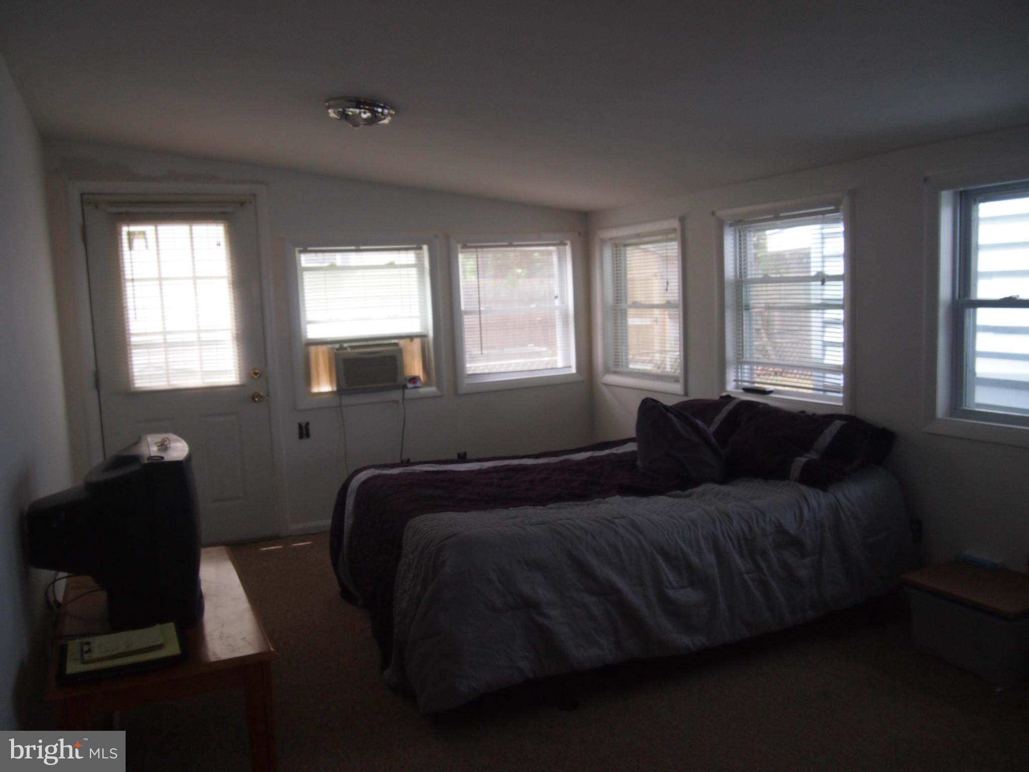 1624 Marlboro Road Edgewater, MD 21037 - Photo 20 of 26 Bedroom (Master)