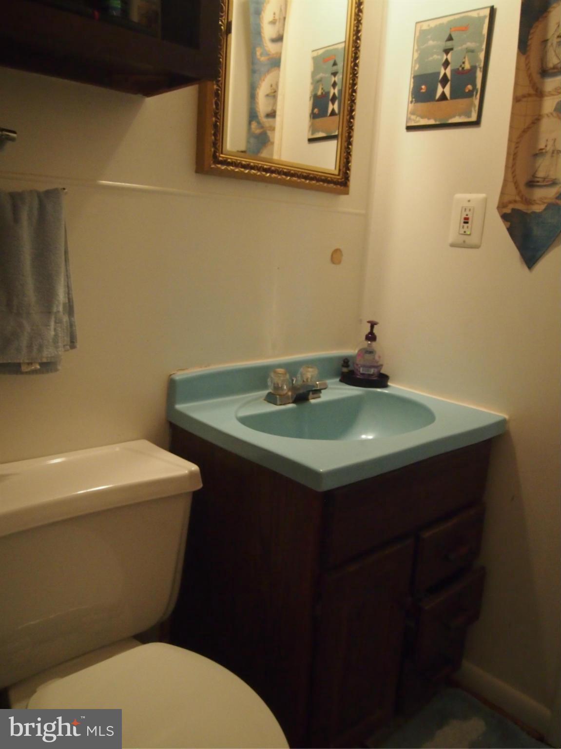 1624 Marlboro Road Edgewater, MD 21037 - Photo 25 of 26 Bath
