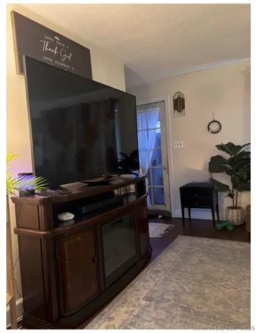 $162,085 | 167 Campfield Avenue, Hartford, CT 06114