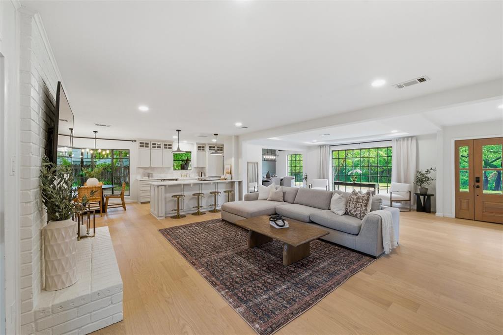 7054 Tamarack Road Fort Worth, TX 76116 - Photo 11 of 40