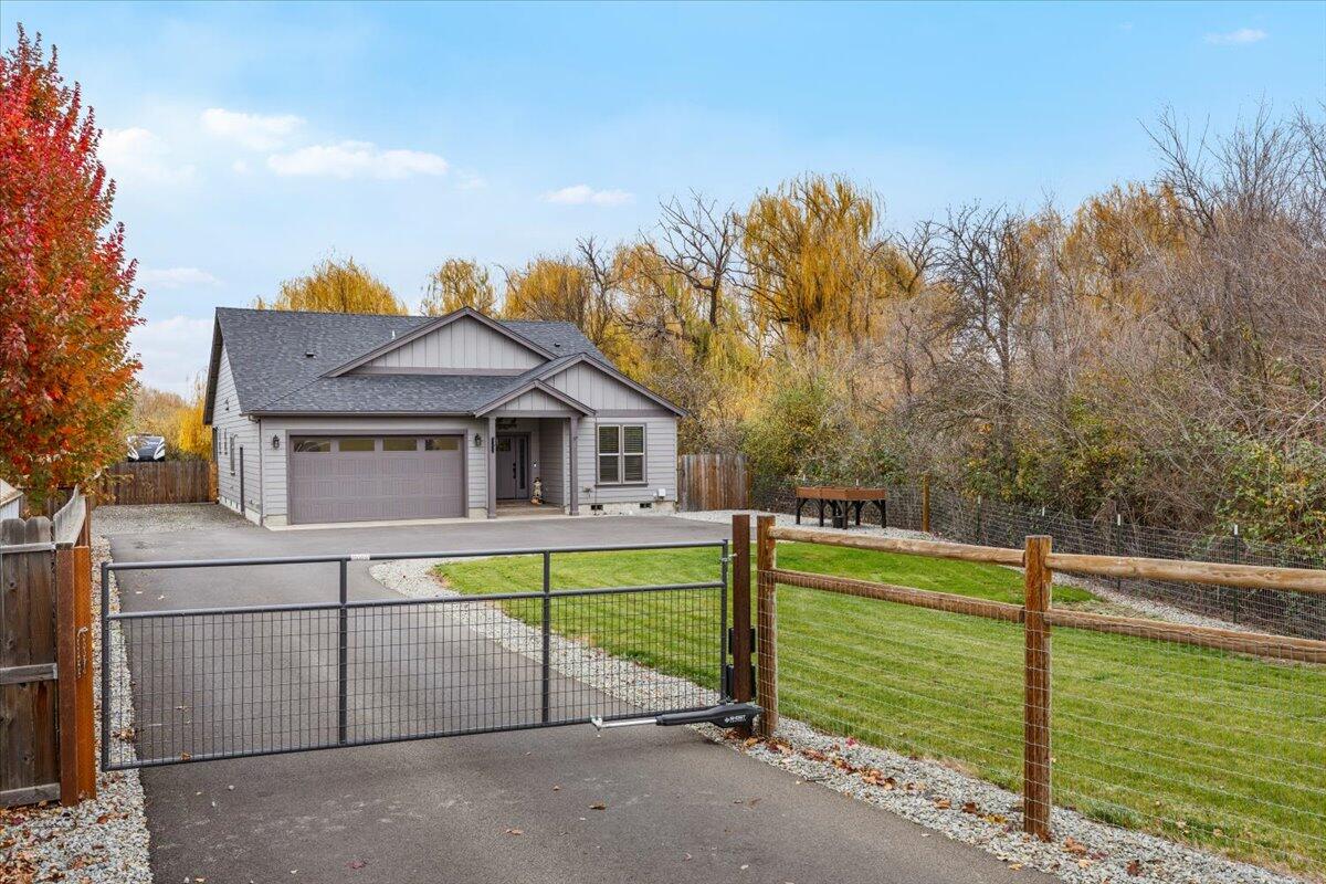 3285 Springbrook Road Medford, OR 97504 - Photo 1 of 46 1