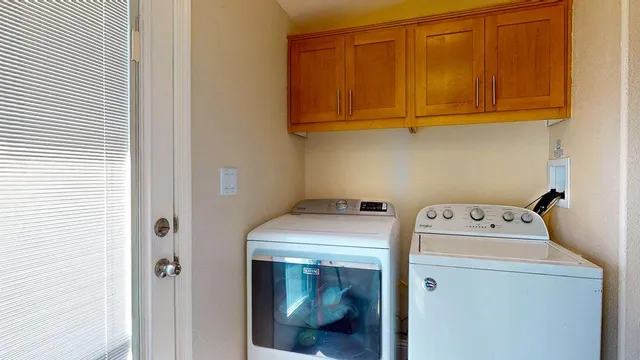 a close view of sink