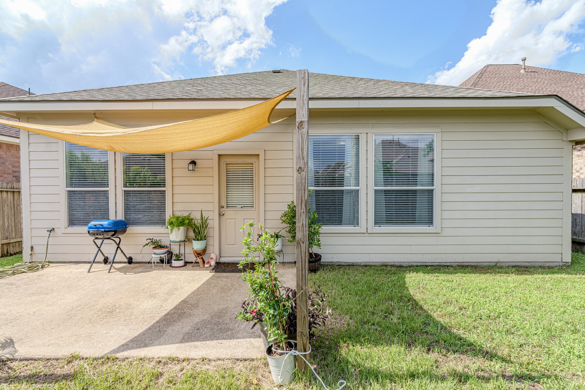 2954 Smokey Forest Lane Spring, TX 77386 - Photo 39 of 40 a building outdoor space with seating space